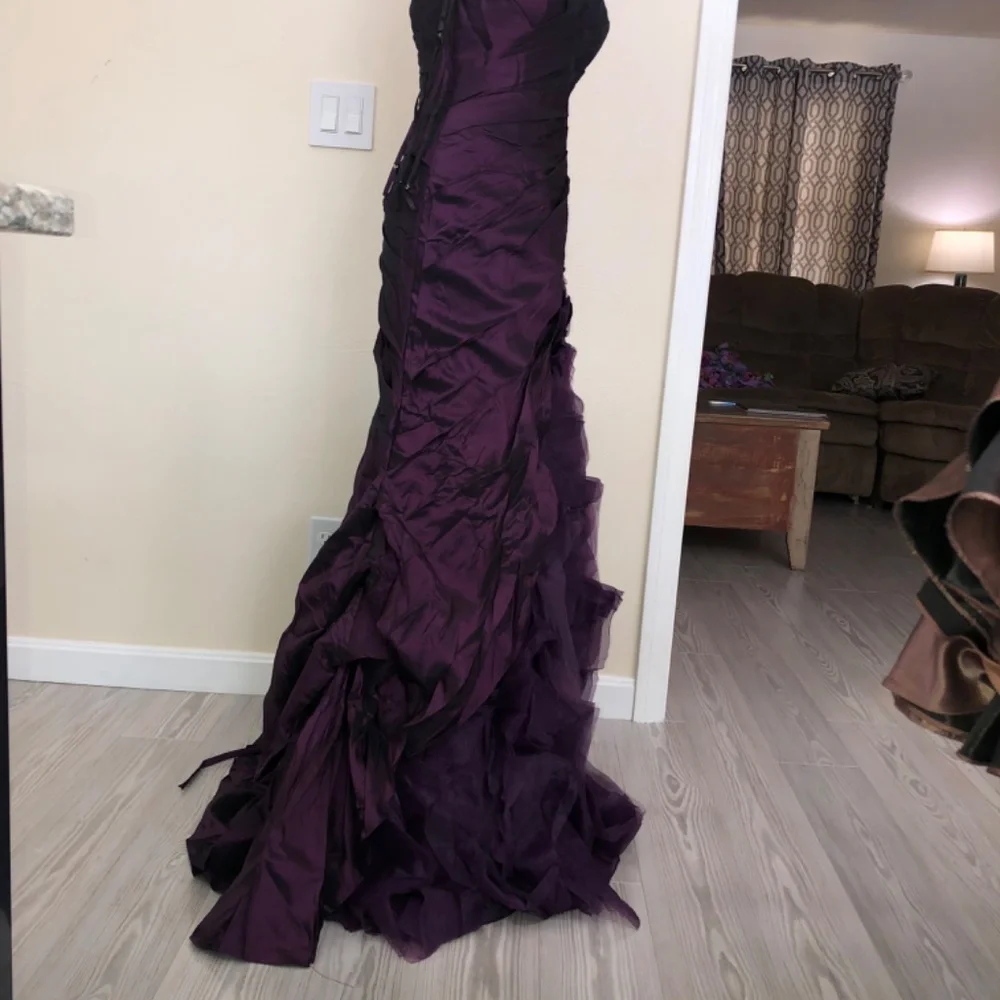 Eggplant Vertical Ruffles - Picture 8 of 14